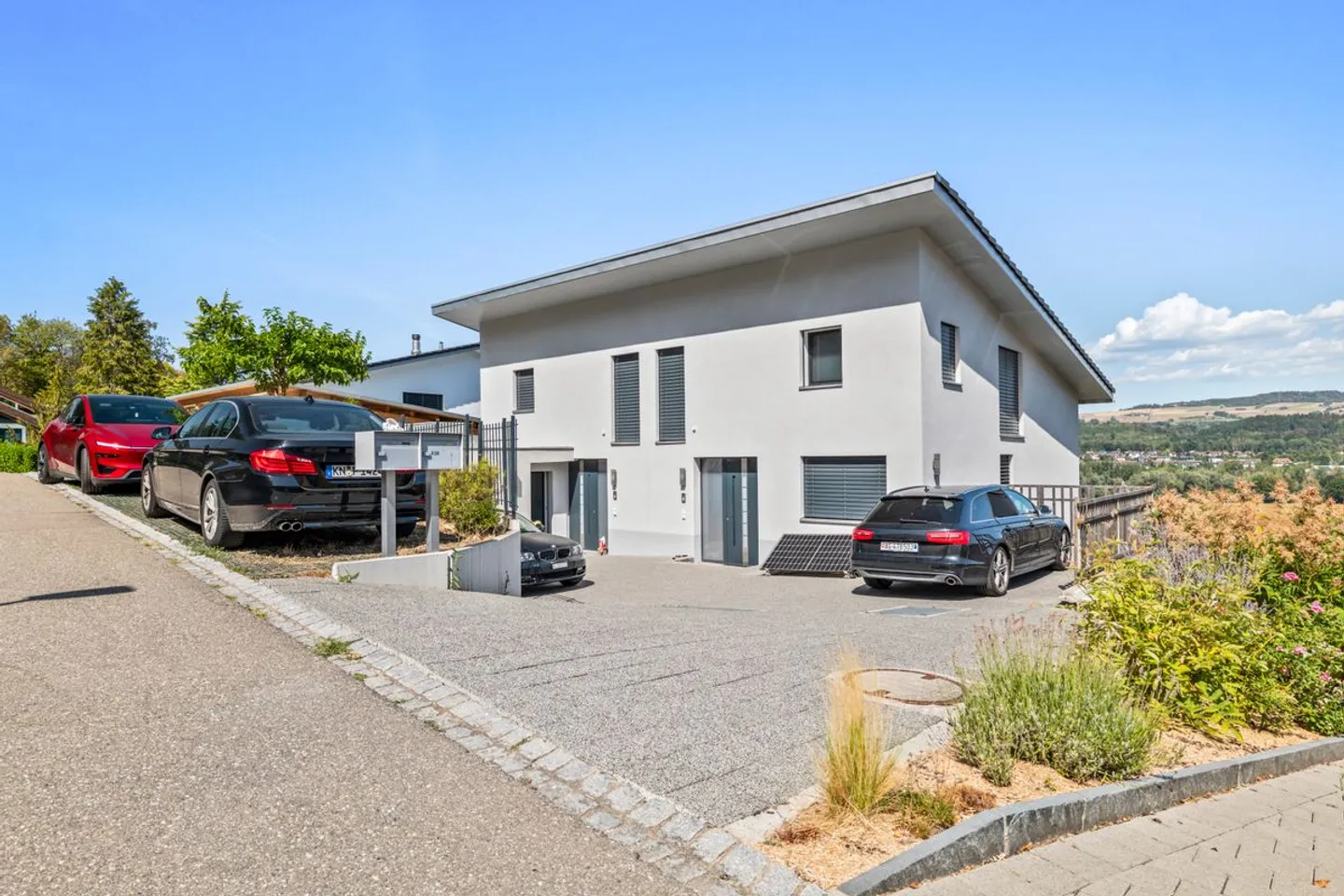 Maison lumineuse de 4,5 pièces avec vue à Schwaderloch - Photo 1 sur 13