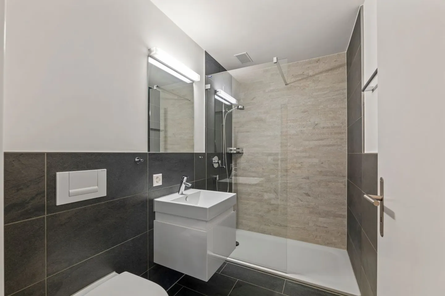 Stilvoll wohnen - moderne 3.5-Zimmer-Wohnung mit viel Komfort - Photo 7 of 12