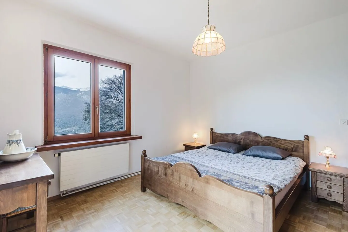 Faszinierendes Tessiner Haus mit Garten und Pergola auf zwei Etagen - Foto 11 von 13