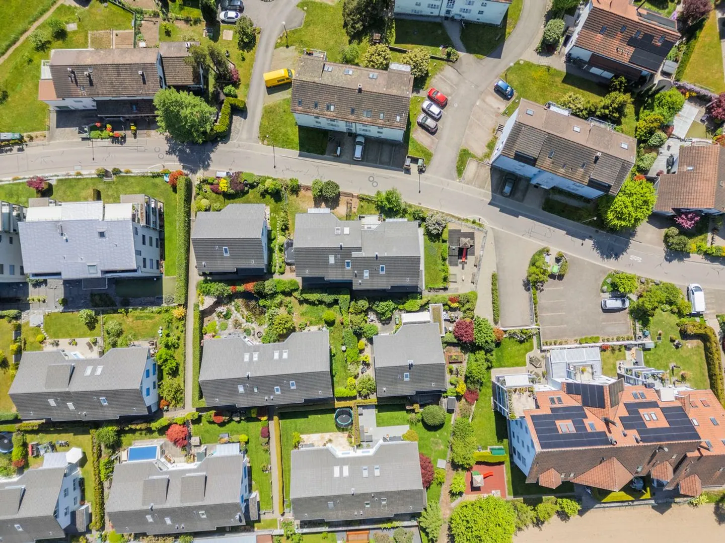 Maison individuelle spacieuse de 6,5 pièces à Wolfhausen ZH - Photo 4 sur 13