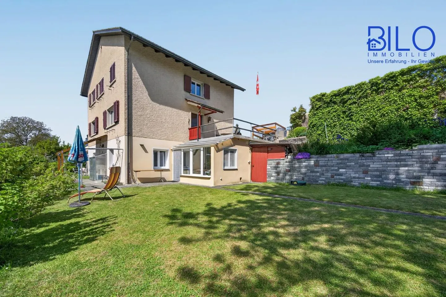 Geräumiges Familienhaus mit Garten - Foto 12 von 13