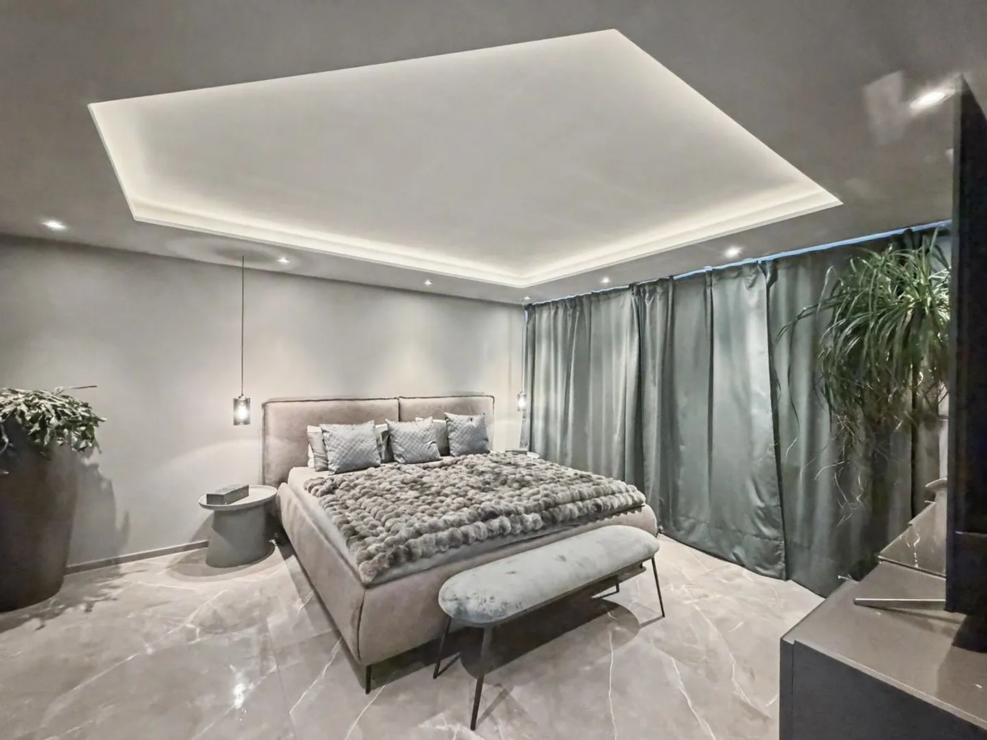 Light-flooded, very luxurious penthouse apartment with lots of privacy and mountain views - Photo 13 of 13