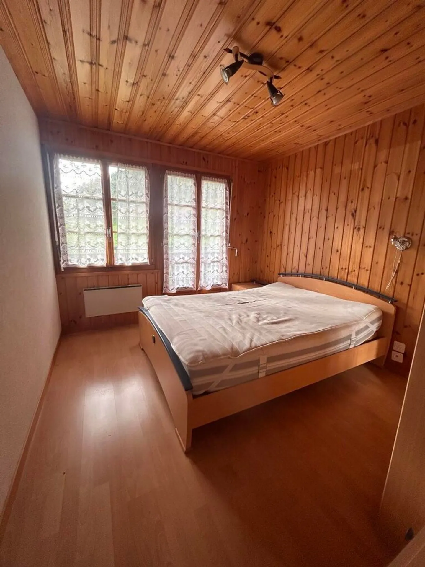 3,5-ZIMMER-WOHNUNG 20 MINUTEN VON DEN SKI PISTEN - Foto 6 von 8