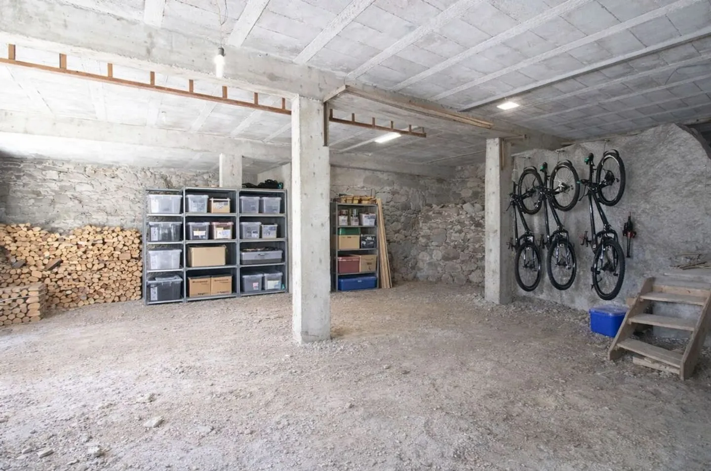 DORFHAUS MIT ERWEITERUNGSMÖGLICHKEITEN - Foto 7 von 8