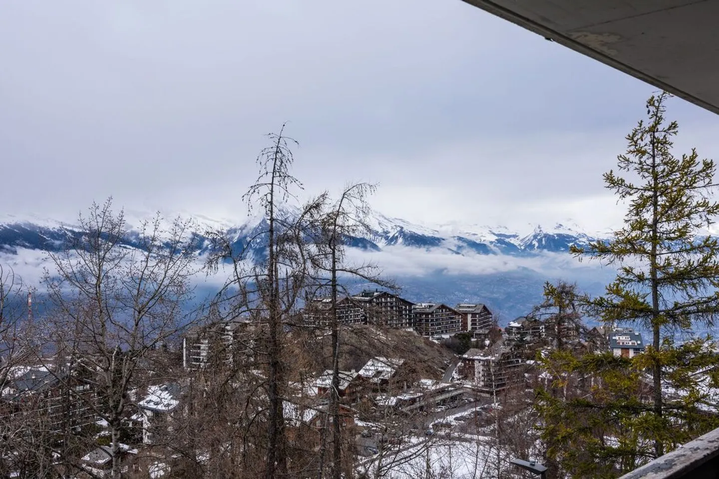 AN ALPINE GEM WITH PANORAMIC VIEW - Photo 9 of 9