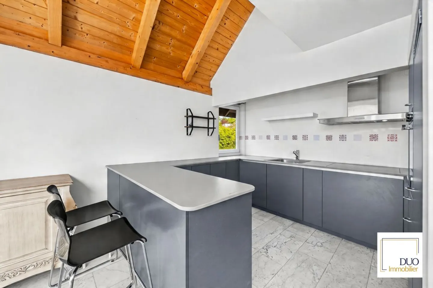 Villa d'architecte avec vue lac - Photo 4 sur 7