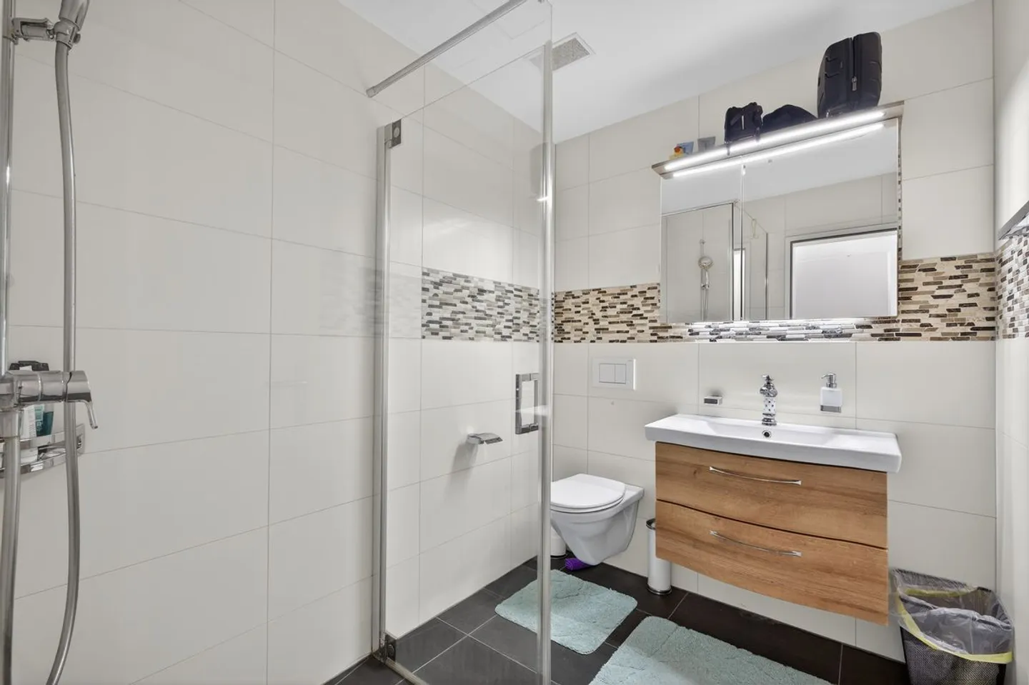 Appartement de jardin moderne 3.5 pièces dans un emplacement ensoleillé près du lac - Photo 10 sur 13