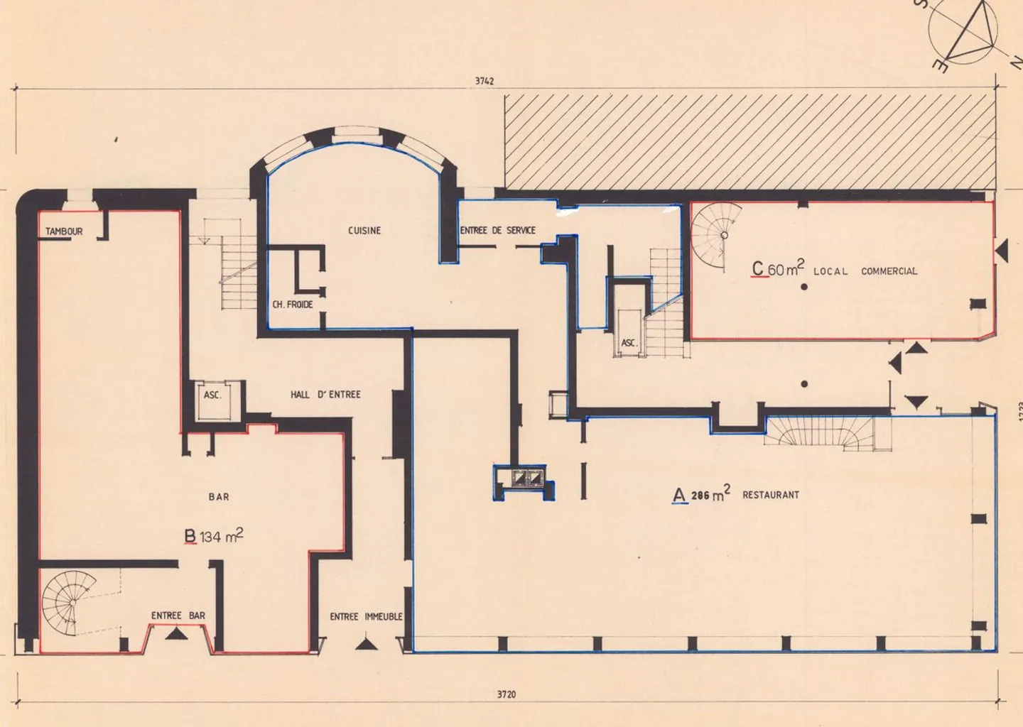 Café-Restaurant im Herzen der Uhrenstadt - Foto 3 von 4