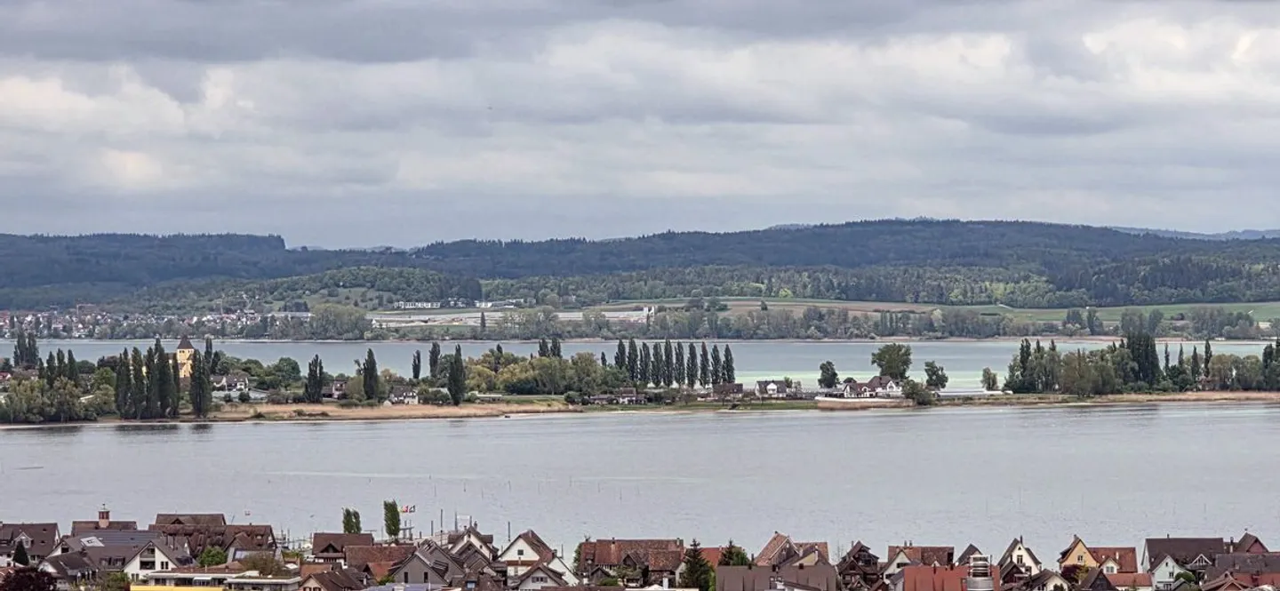 Villa esclusiva in posizione privilegiata con vista lago incontra un ambiente abitativo squisito - Foto 6 di 9