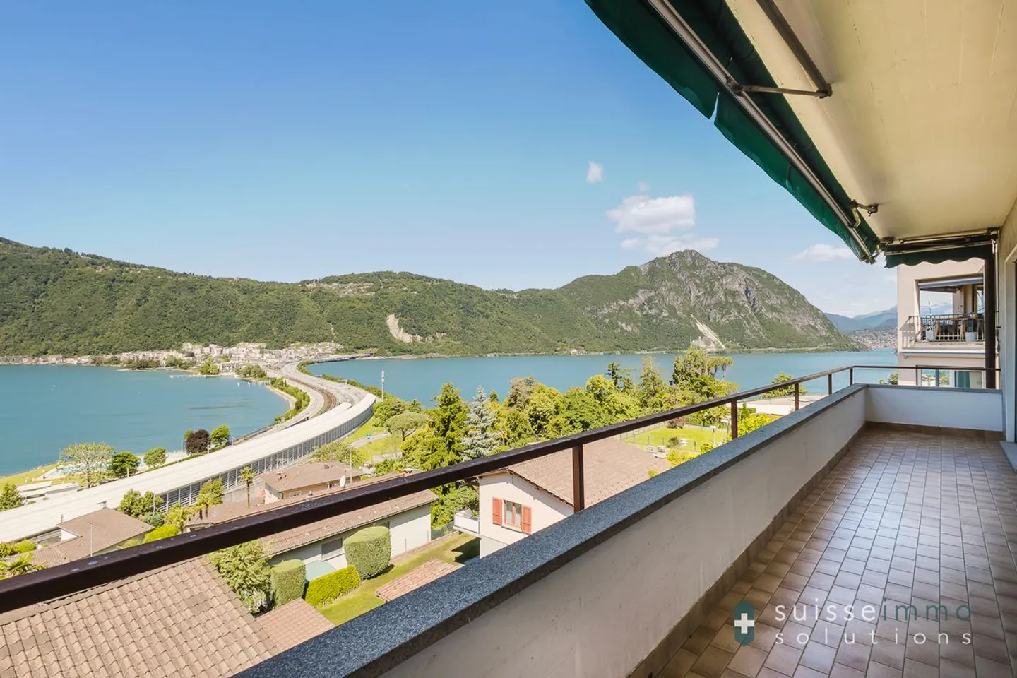 Interessante Attico 4,5 Locali Vista Lago in bifamiliare - Da rinnovare  - Foto 13 di 13