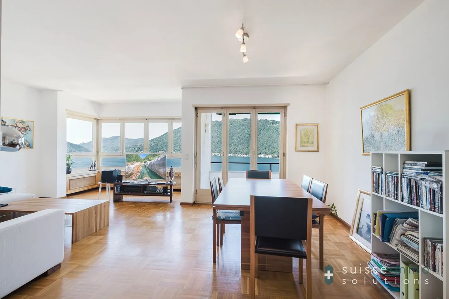 Interessante Attico 4,5 Locali Vista Lago in bifamiliare - Da rinnovare  - Foto 5 di 13
