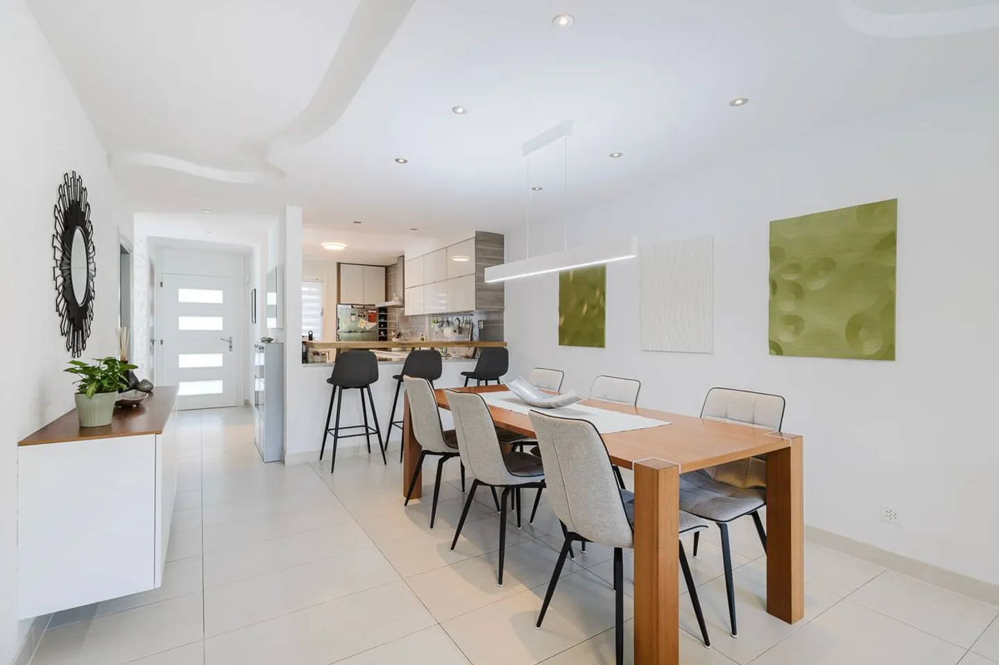 ELEGANCE AND CONTEMPORARY COMFORT? MODERN HOUSE WITH A VIEW IN GUDO - Photo 4 of 13