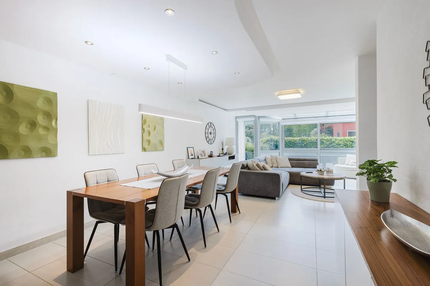 ELEGANCE AND CONTEMPORARY COMFORT? MODERN HOUSE WITH A VIEW IN GUDO - Photo 5 of 13