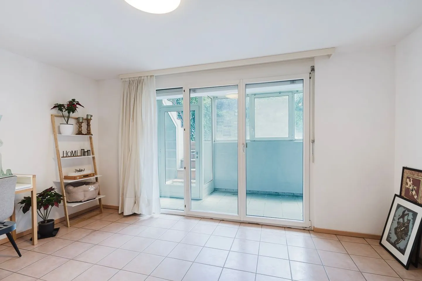 ELEGANCE AND CONTEMPORARY COMFORT? MODERN HOUSE WITH A VIEW IN GUDO - Photo 9 of 13