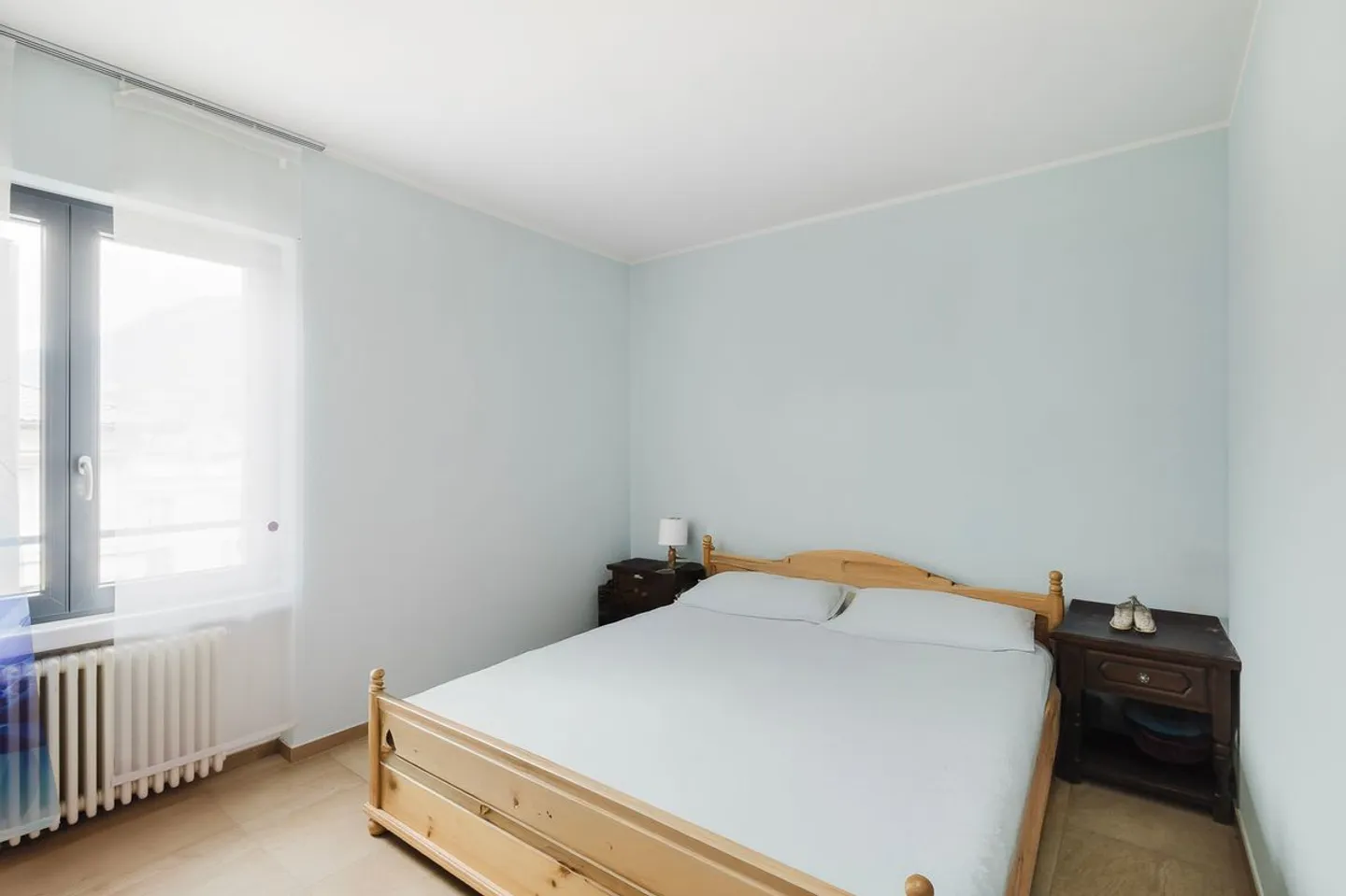 Bright and spacious 138 sqm apartment just steps from the center of Giubiasco - Photo 8 of 13