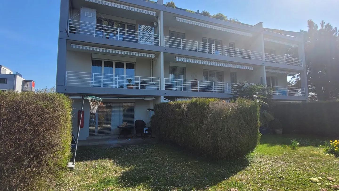 Charming Apartment with Garden - Photo 1 of 9