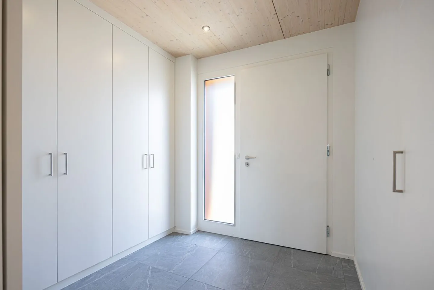 Attractive 3.5 Room Maisonette Apartment - Photo 13 of 13