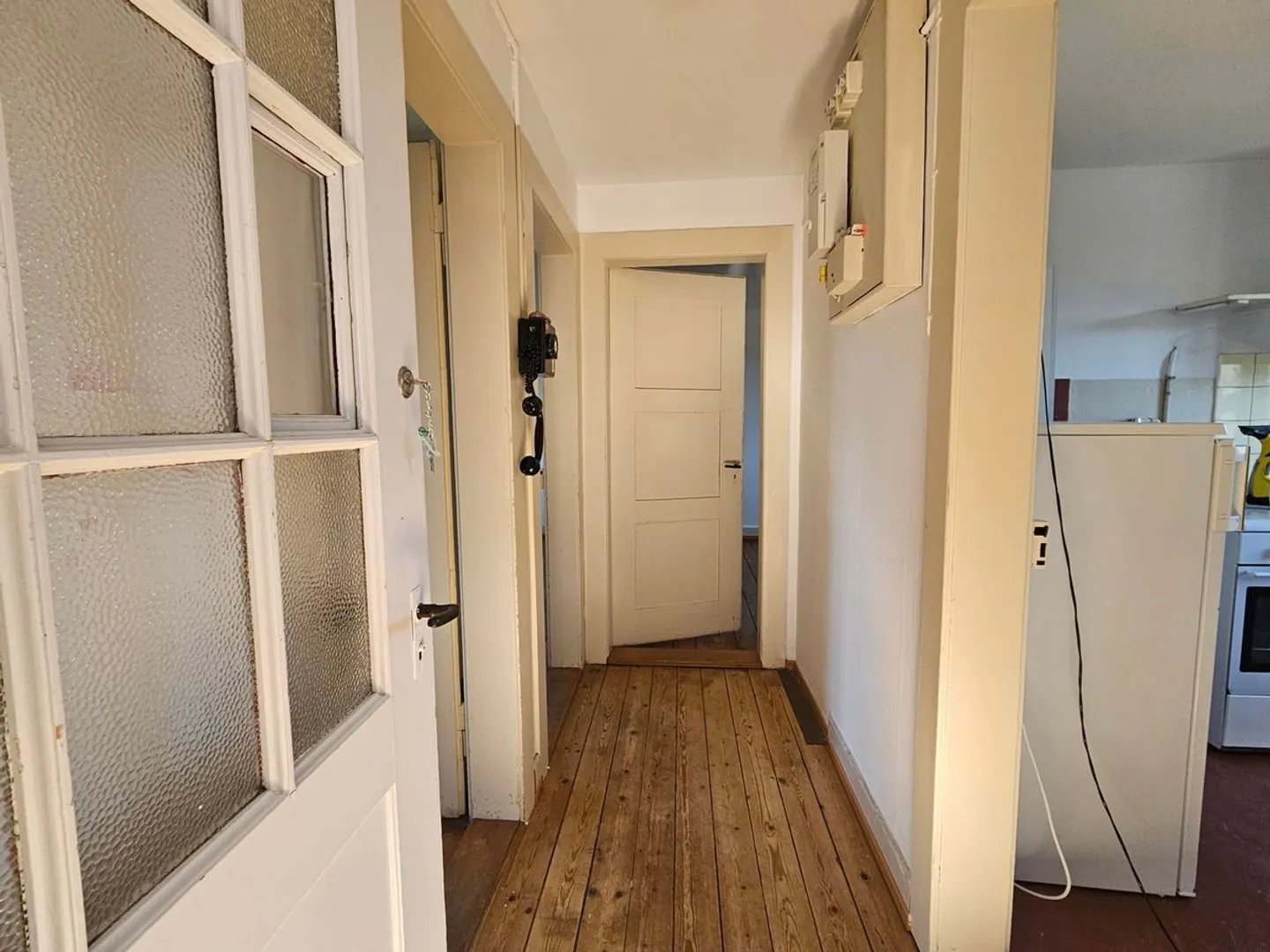 3.5 Room Apartment in a Good Location - Photo 5 of 9