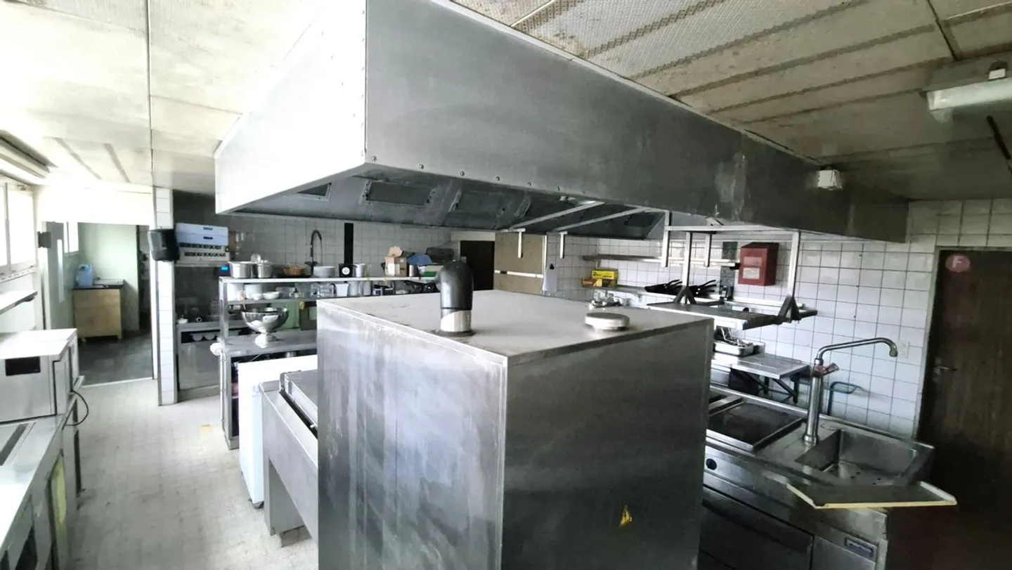 Repräsentative Gastronomieimmobilie mit Eventsaal und Terrasse in Rheinlage - Foto 8 von 13