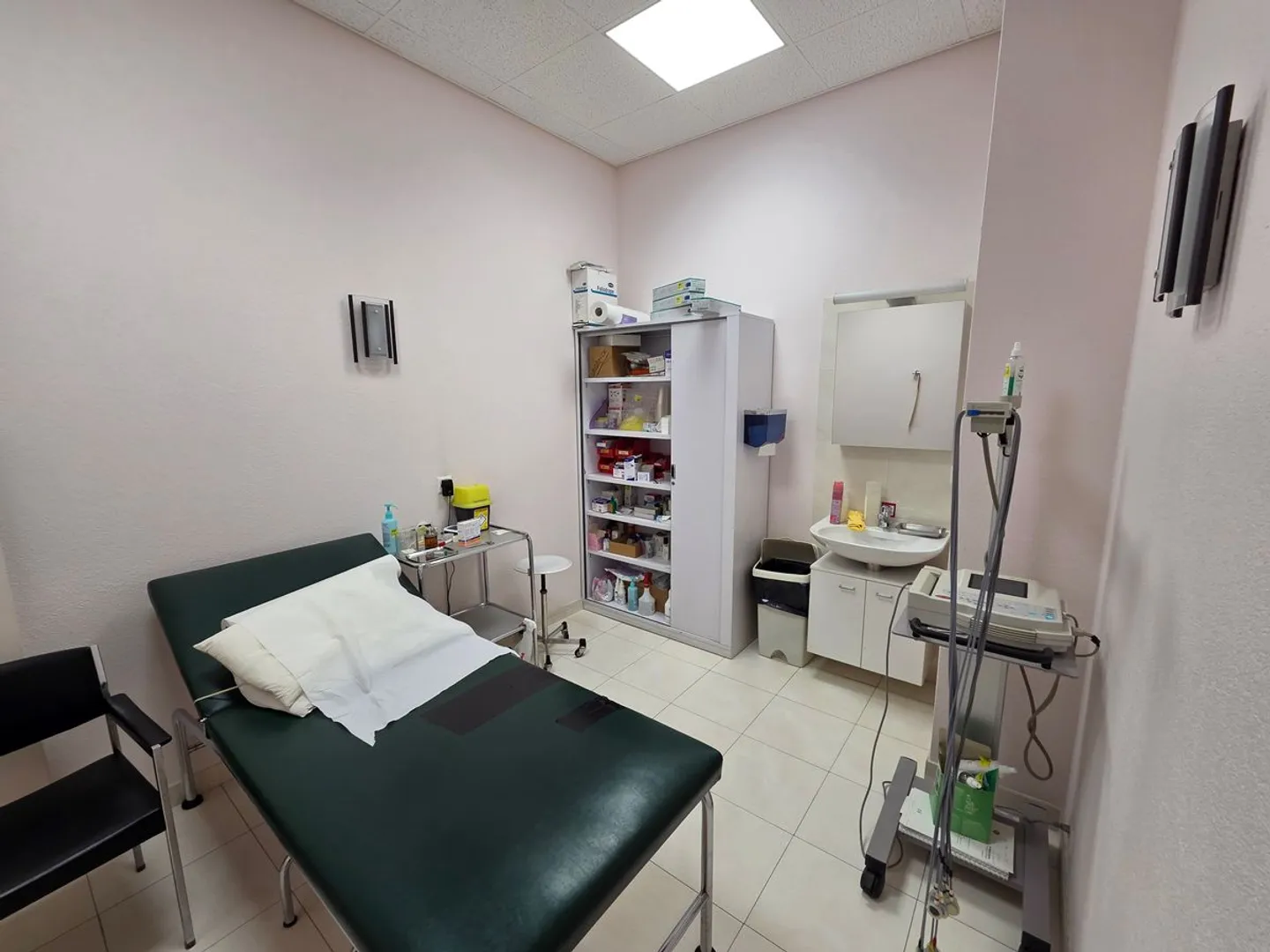 Ginevra - Studio medico con clientela consolidata, 3-4 studi, forte potenziale di sviluppo - Foto 6 di 9