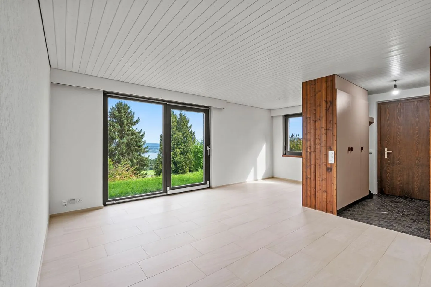 Charmante Wohnung mit Seeblick - Foto 3 von 9