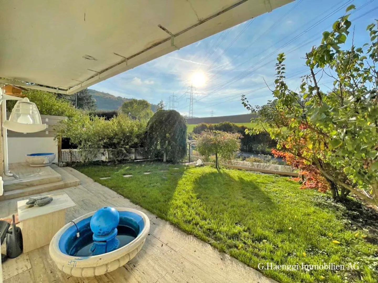 Geräumiges Einfamilienhaus mit Aussicht - Foto 8 von 13