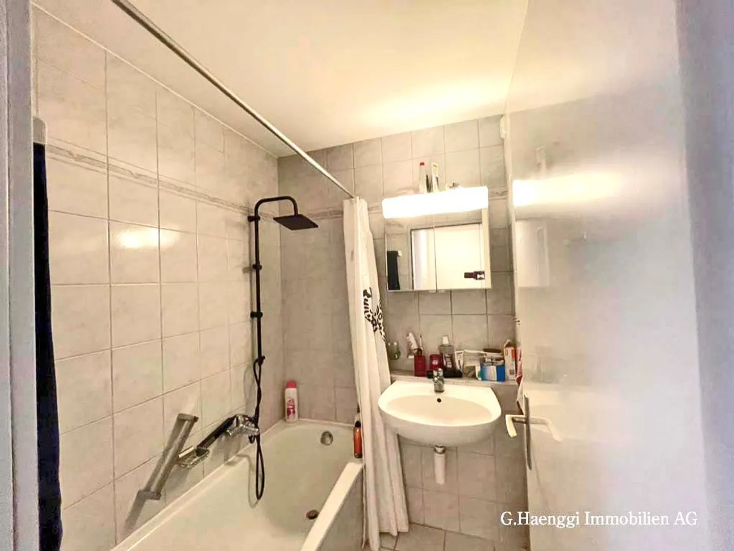 Appartement en duplex spacieux et lumineux de 5 1/2 pièces avec balcon dans la vieille ville - Photo 11 sur 13