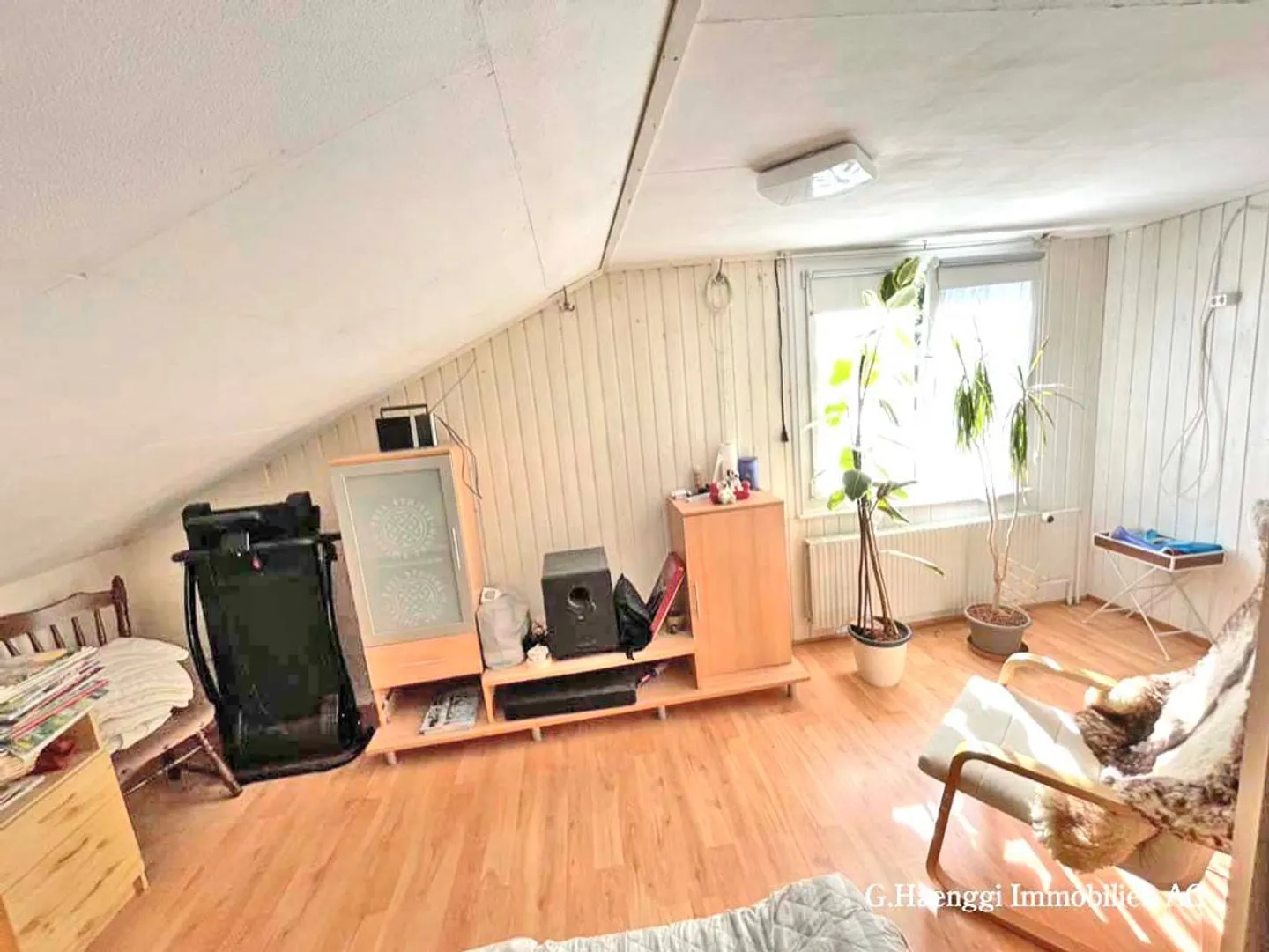 Casa indipendente di 5,5 stanze con potenziale al confine della foresta - Foto 8 di 12