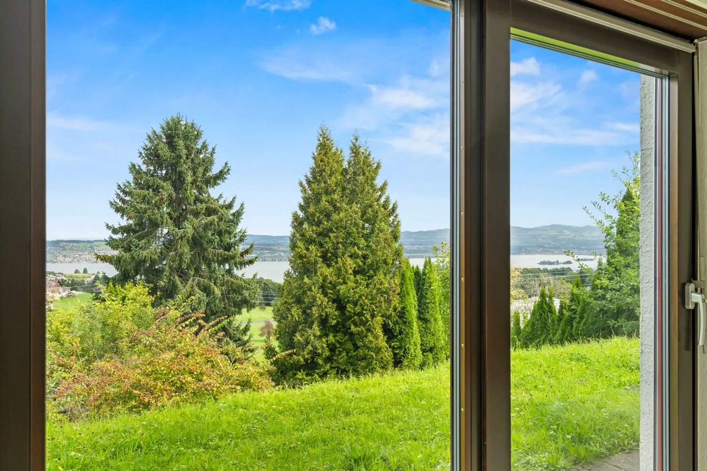 Charmante Wohnung mit Seeblick - Foto 9 von 9