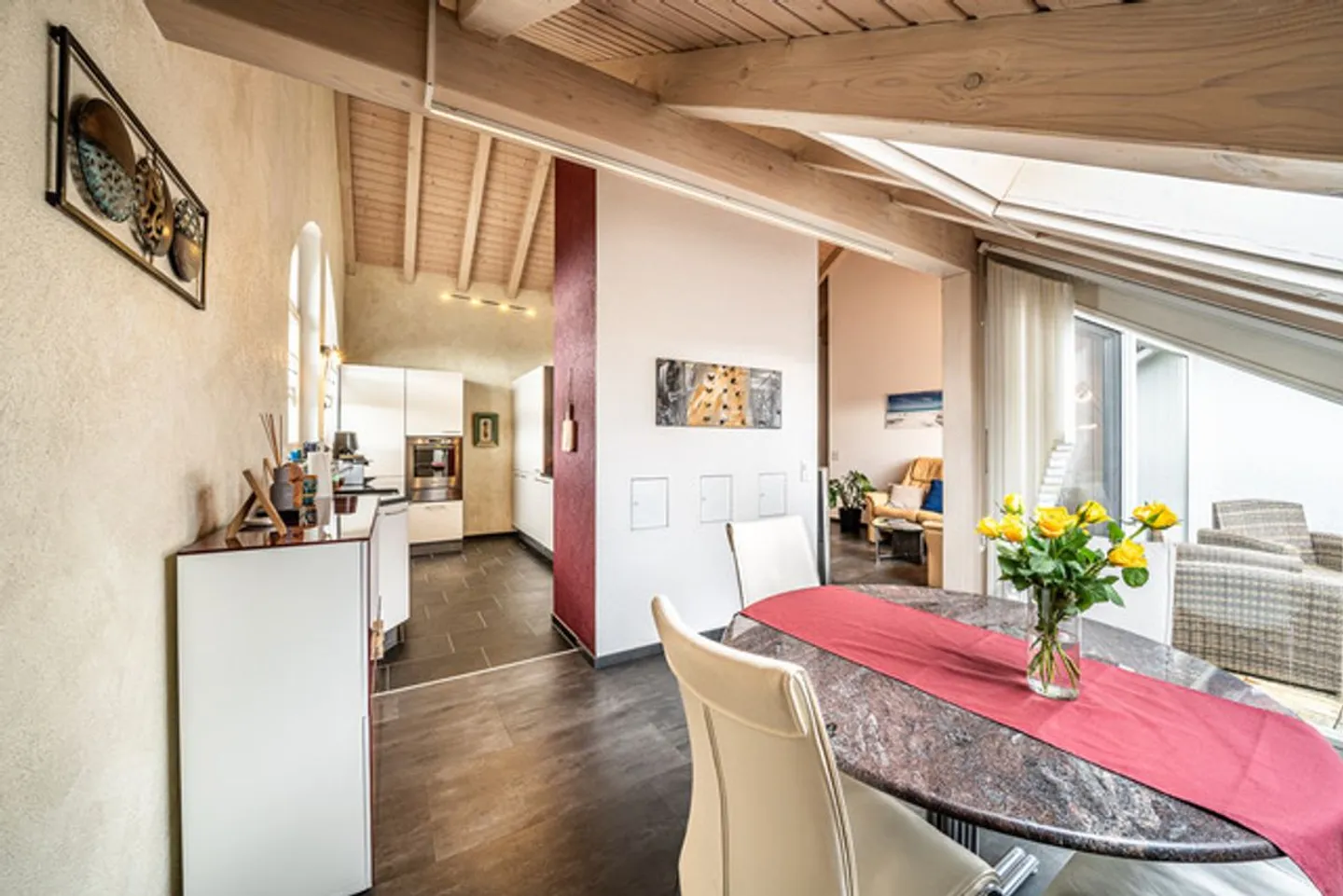 In affitto 3,5 locali di 91m2 con balcone! - Foto 3 di 10