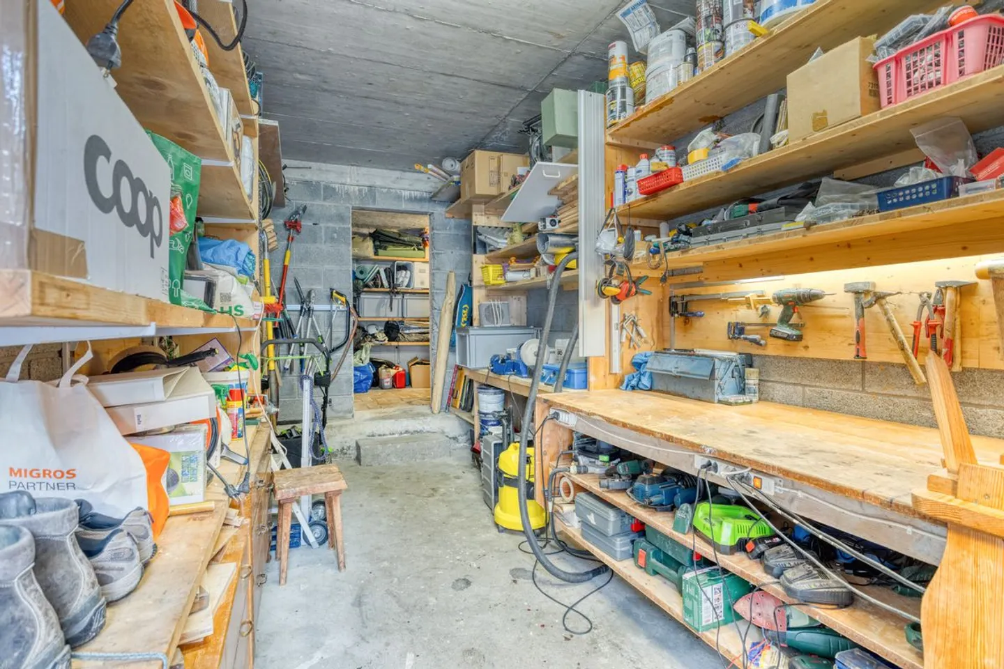 GRAND CHALET WITH 2 APARTMENTS AND BUILDABLE LAND - Photo 11 of 11