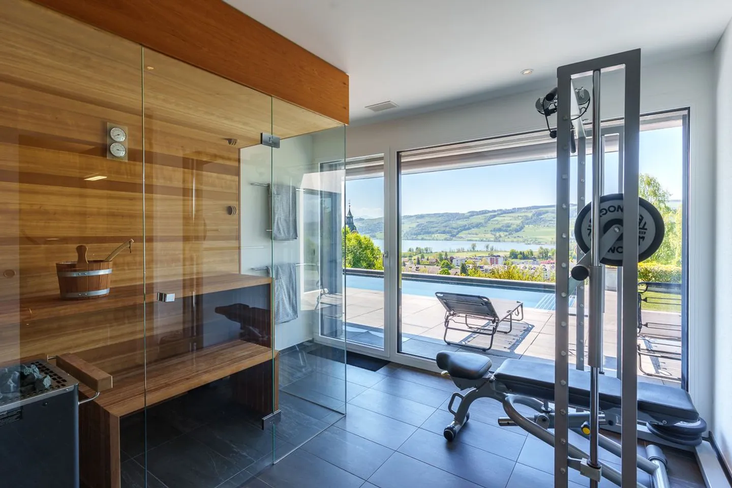 Highest living comfort and stylish quality of life - Photo 6 of 9