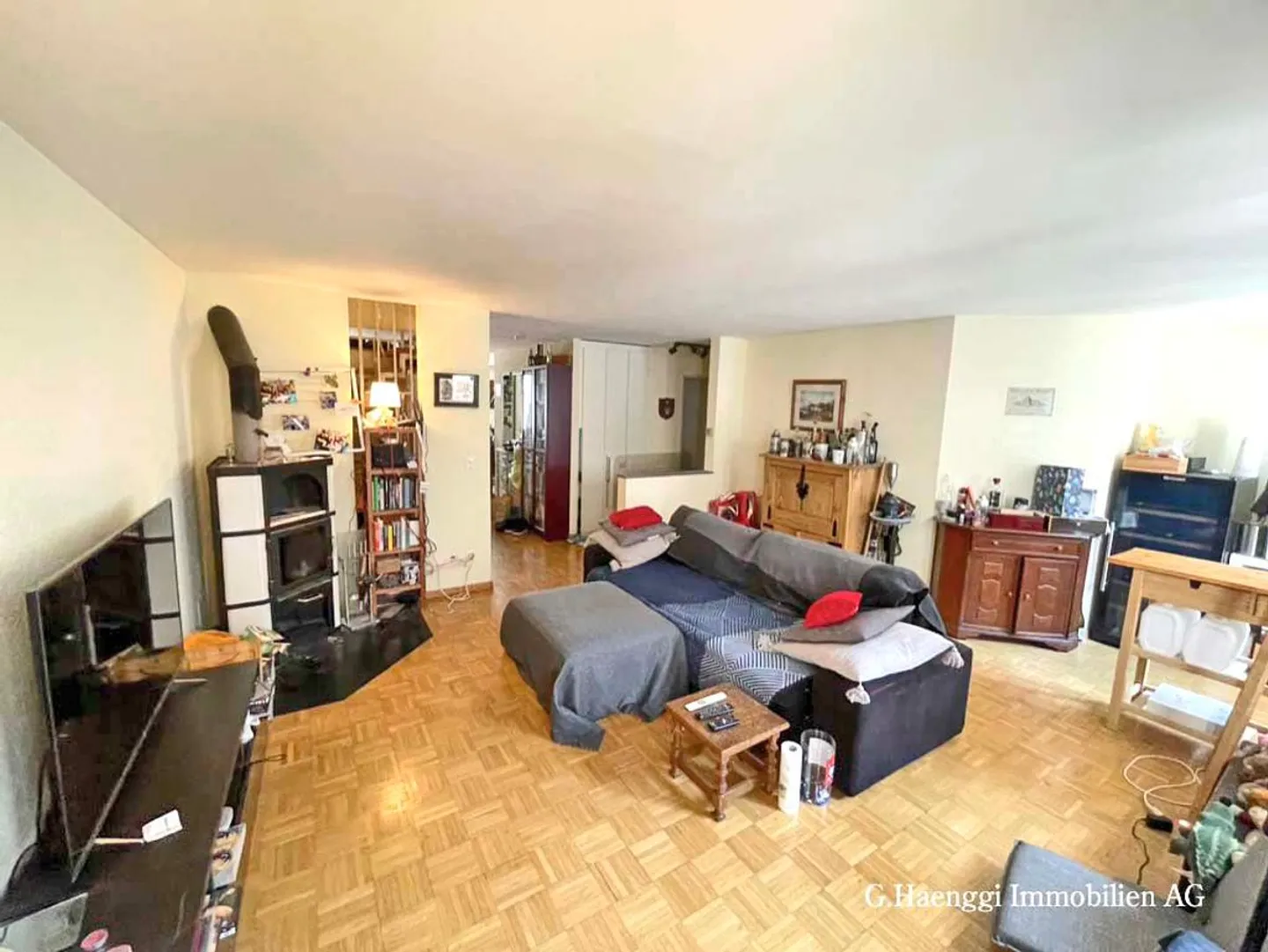 Appartement en duplex spacieux et lumineux de 5 1/2 pièces avec balcon dans la vieille ville - Photo 2 sur 13