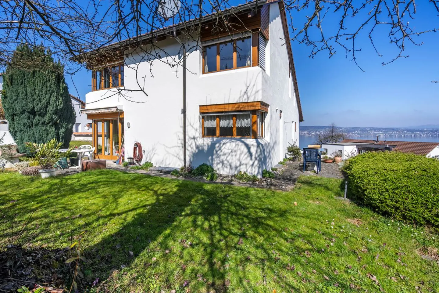 Maison individuelle avec vue sur le lac limitée jusqu'au 30.7.2026 - Photo 6 sur 10