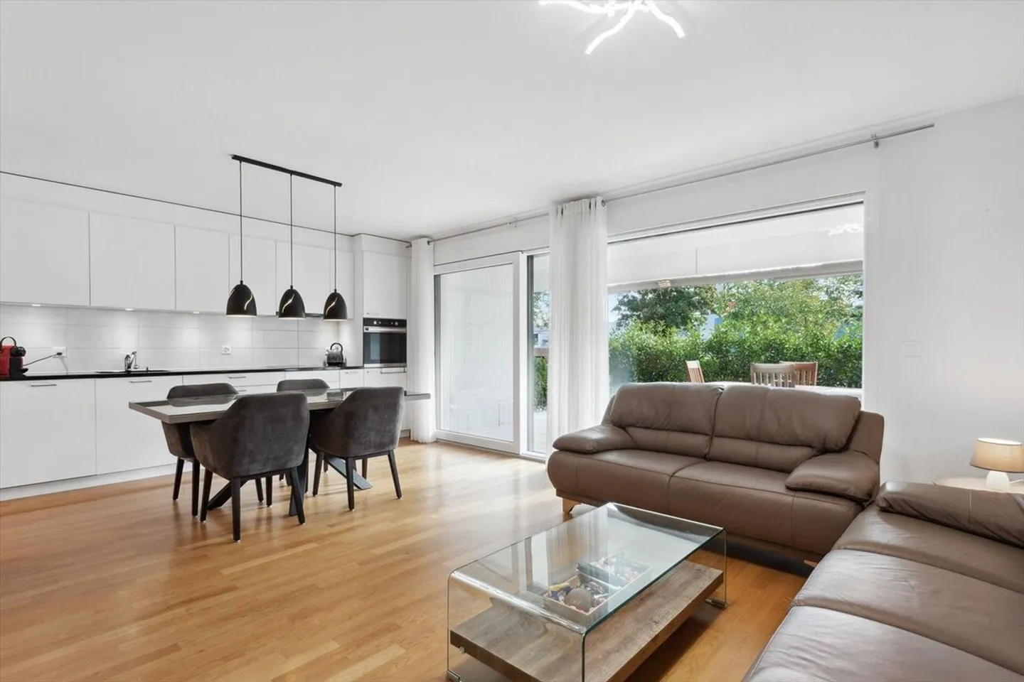 Payerne - 3,5-Zimmer-Wohnung mit zwei Terrassen - Foto 1 von 8
