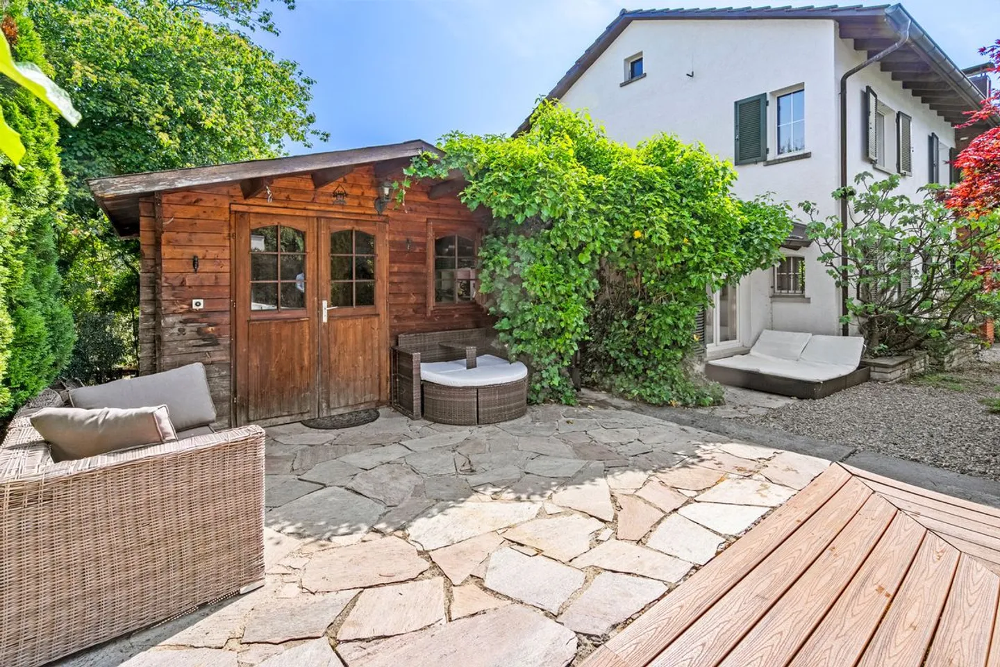 Reserviert! Freistehendes Einfamilienhaus mit traumhaftem Garten - Foto 7 von 13