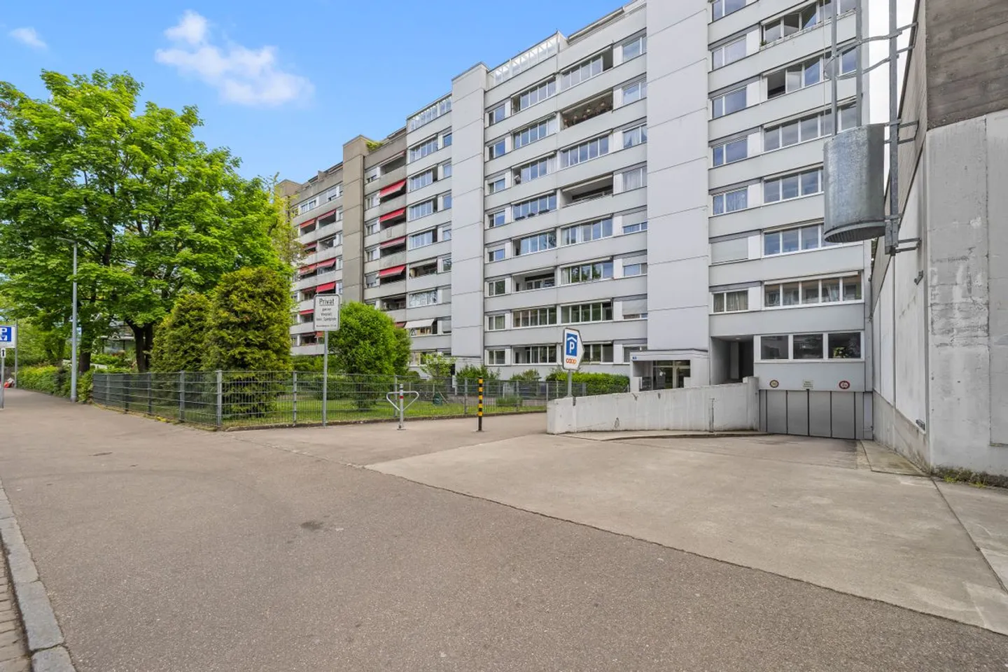 Modern, central and 2 parking spaces included - Photo 7 of 13