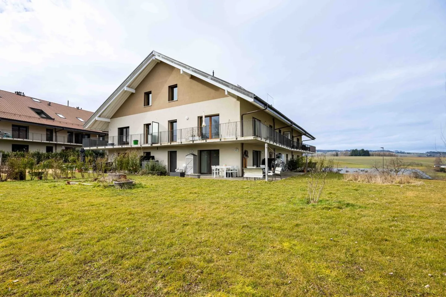 Appartement 3,5 pièces exceptionnel en rez de jardin - Foto 8 di 9