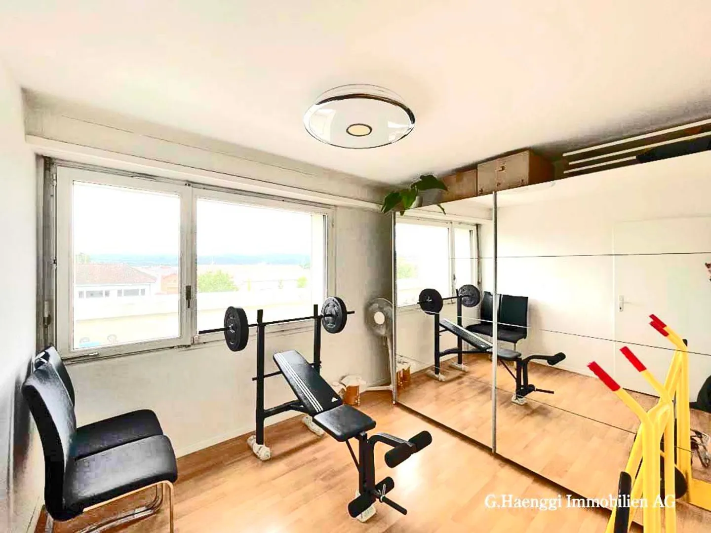 Extraordinary 4.5 Room Penthouse Apartment with Large Surrounding Balcony - Photo 9 of 13