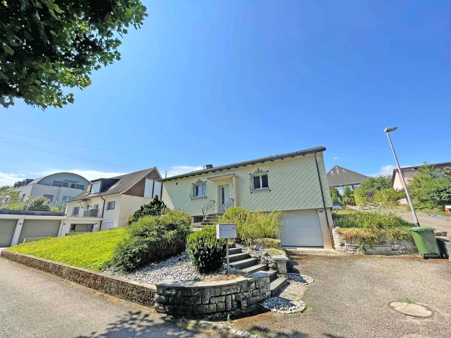 EFH an ruhiger Lage mit grossem Garten ohne Gartenarbeit - Foto 5 di 13