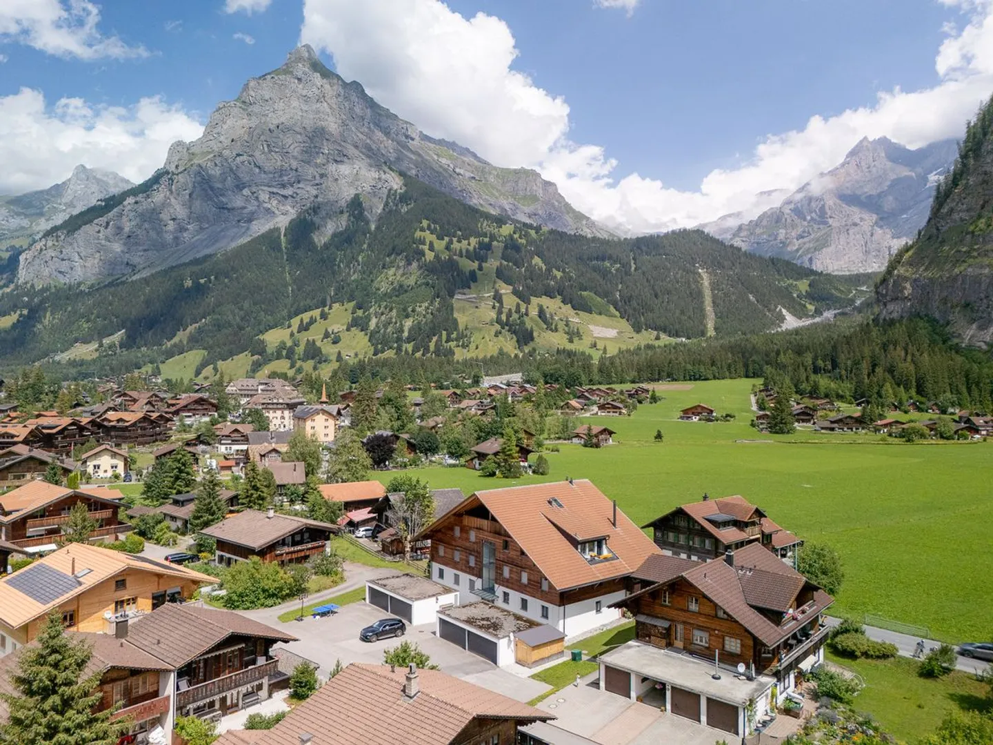 Gemütliche 3.5-Zimmer-Parterrewohnung an zentraler Lage in Kandersteg - Photo 1 sur 10