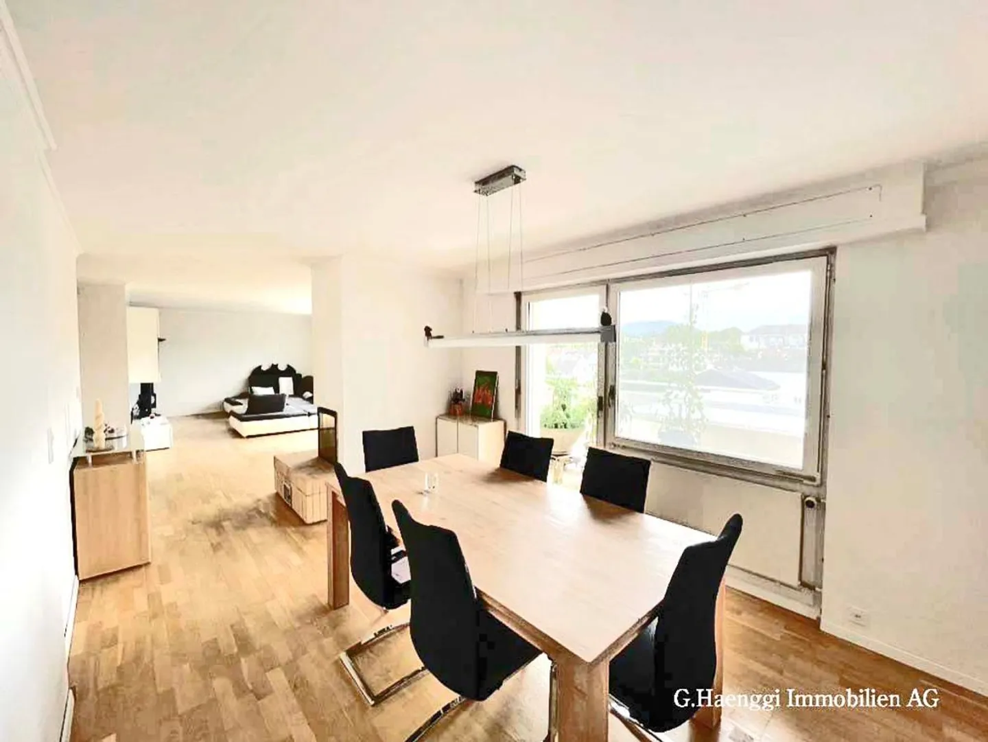 Extraordinary 4.5 Room Penthouse Apartment with Large Surrounding Balcony - Photo 5 of 13