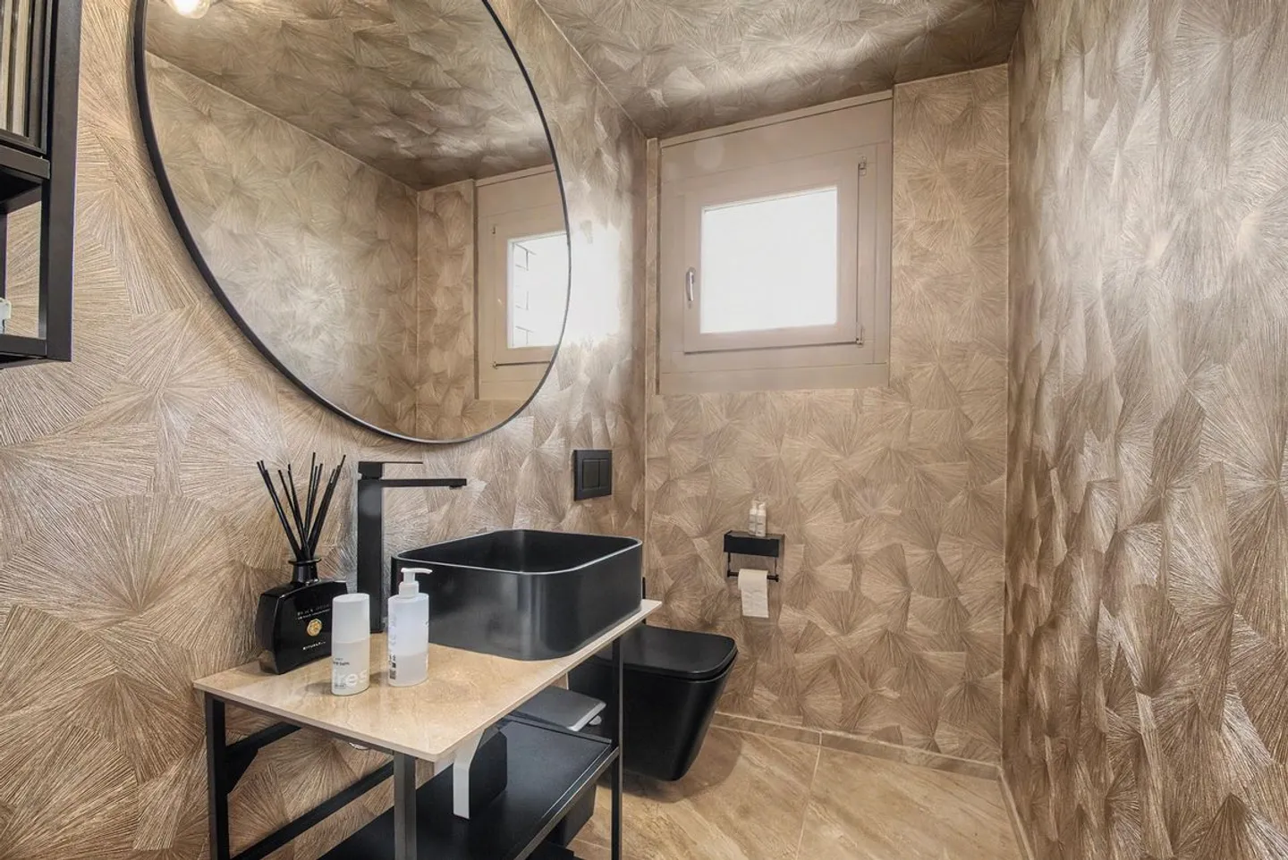 Light-flooded, very luxurious penthouse apartment with lots of privacy and mountain views - Photo 7 of 13