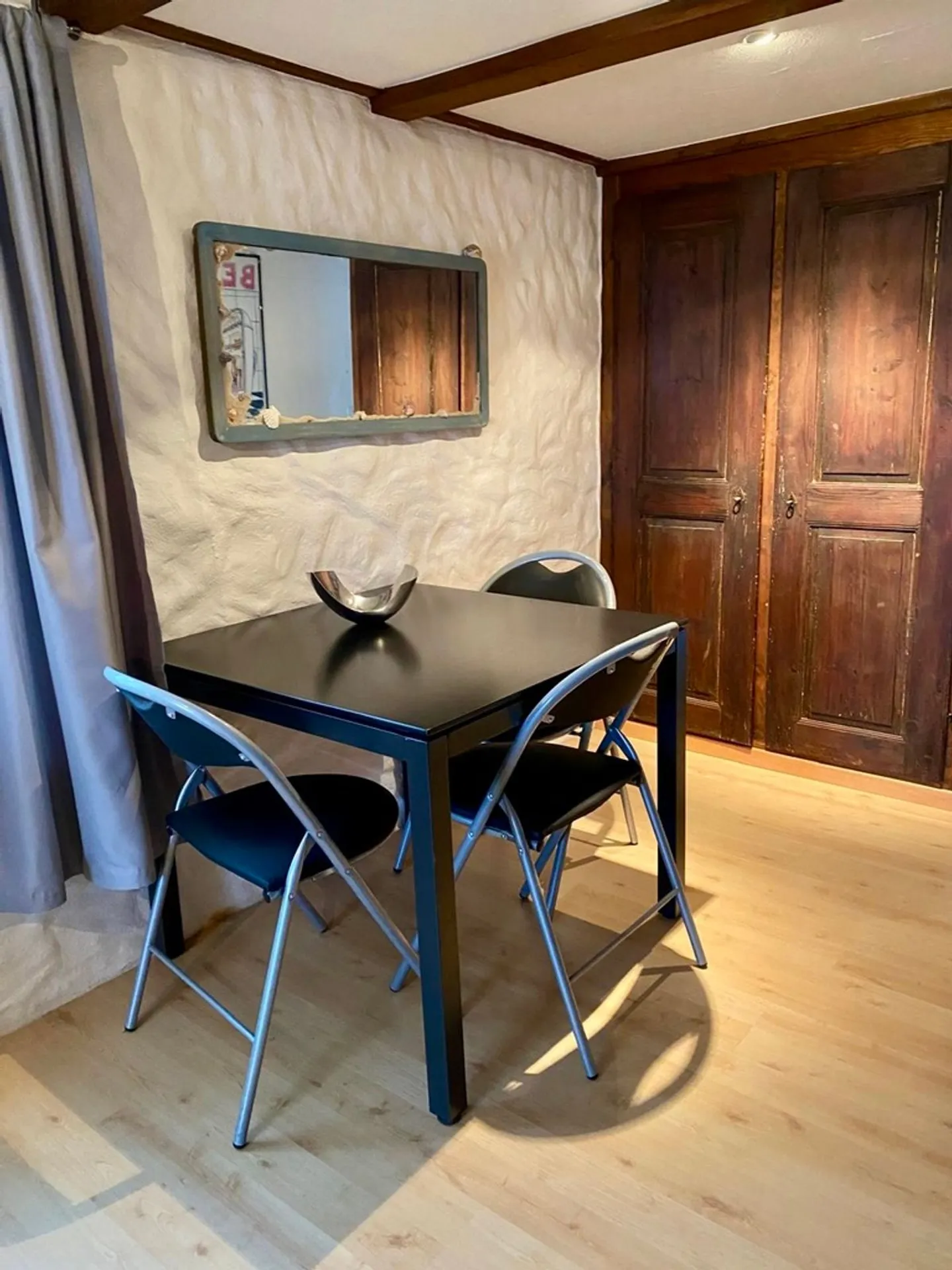 Studio accogliente e arredato - Foto 3 di 6