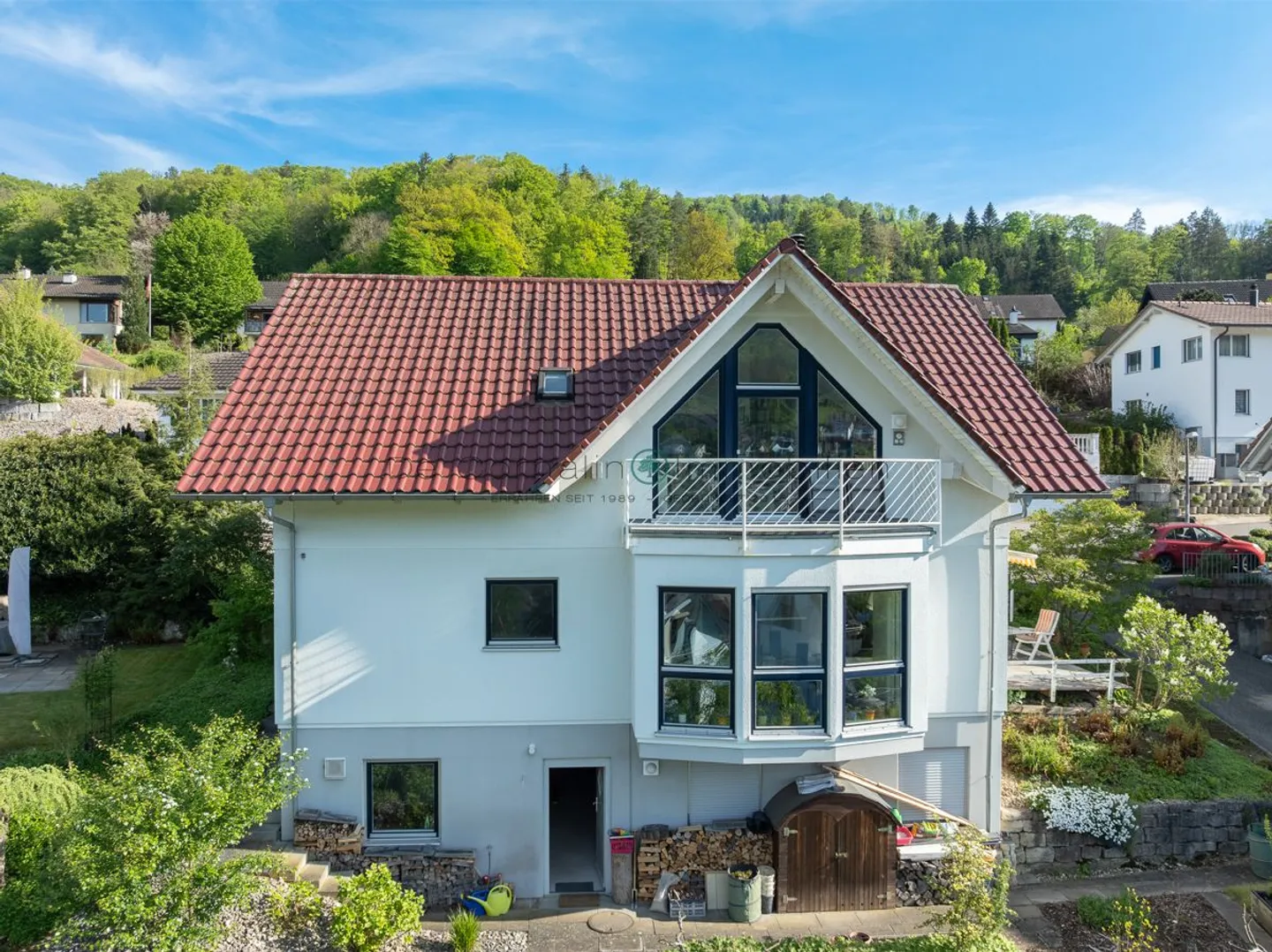 Wohnen im Grünen - Stadtnah - Freistehendes 6.5-Zimmer-Einfamilienhaus, Minergie, Ruhe &amp; Aussicht - Foto 1 von 13