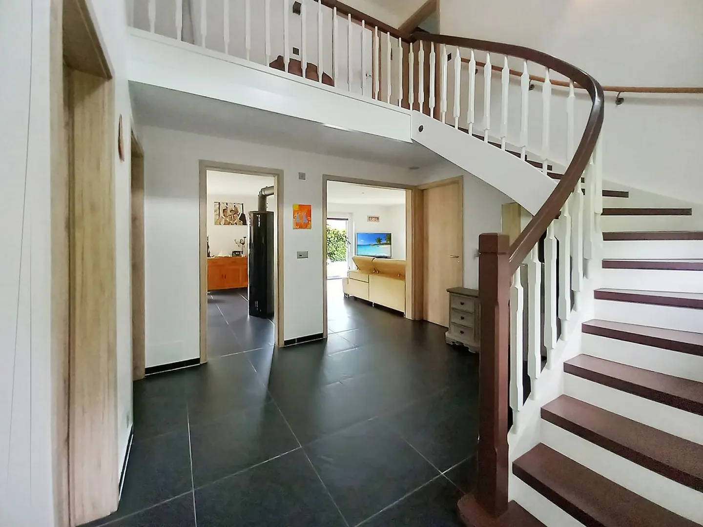 Colpo di fulmine! Sublime villa 6.5 stanze con giardino - Foto 11 di 13