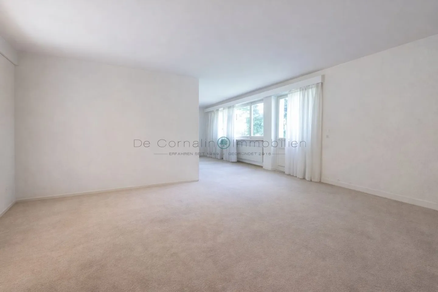 Maison familiale sans circulation de transit - 6,5 pièces avec jardin dans un emplacement calme, ensoleillé et proche de la ville - Photo 11 sur 13