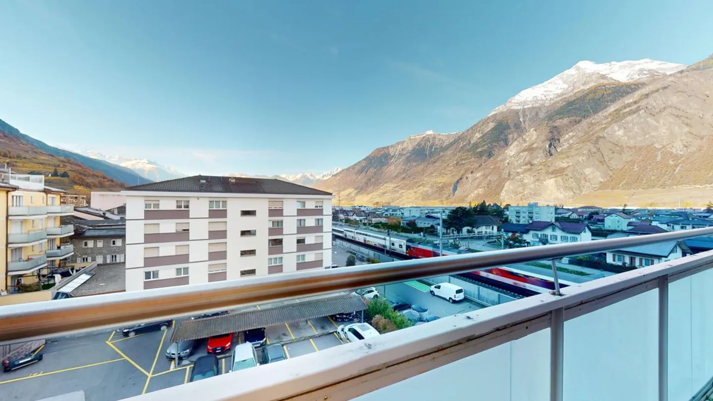 A louer 5.5 pièces - 1907  Saxon  - Foto 1 von 11