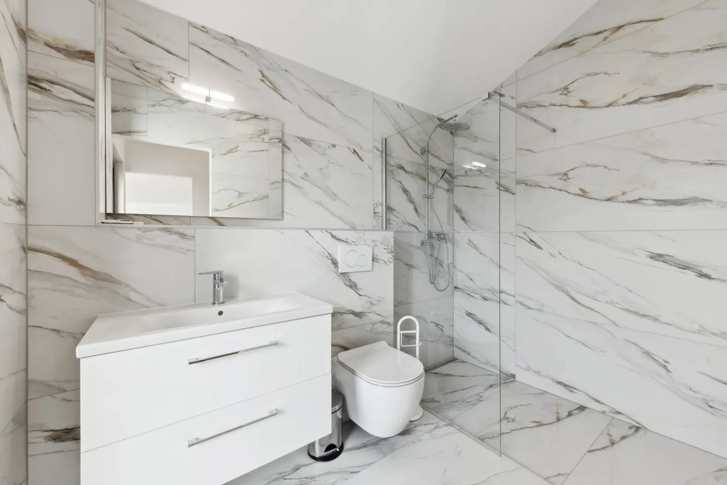 Casa Minergie moderna con giardino, vicino a tutti i servizi a Bossonnens - Foto 3 di 10