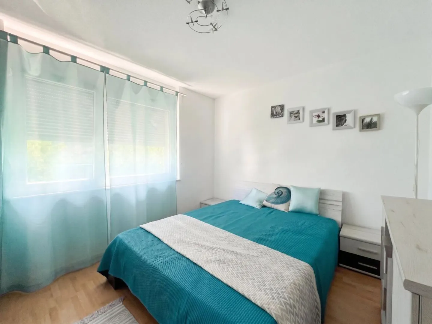132 m2 bright and quiet, 40 m2 living room, southwest balcony - Photo 6 of 7